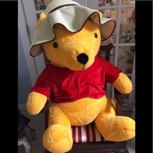 Huge Winnie the Pooh